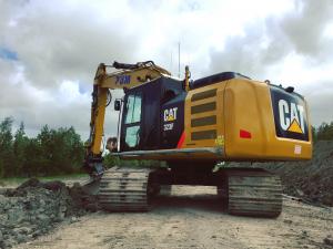 Project Randstad 380kV; afgraven boven grond met CAT323F